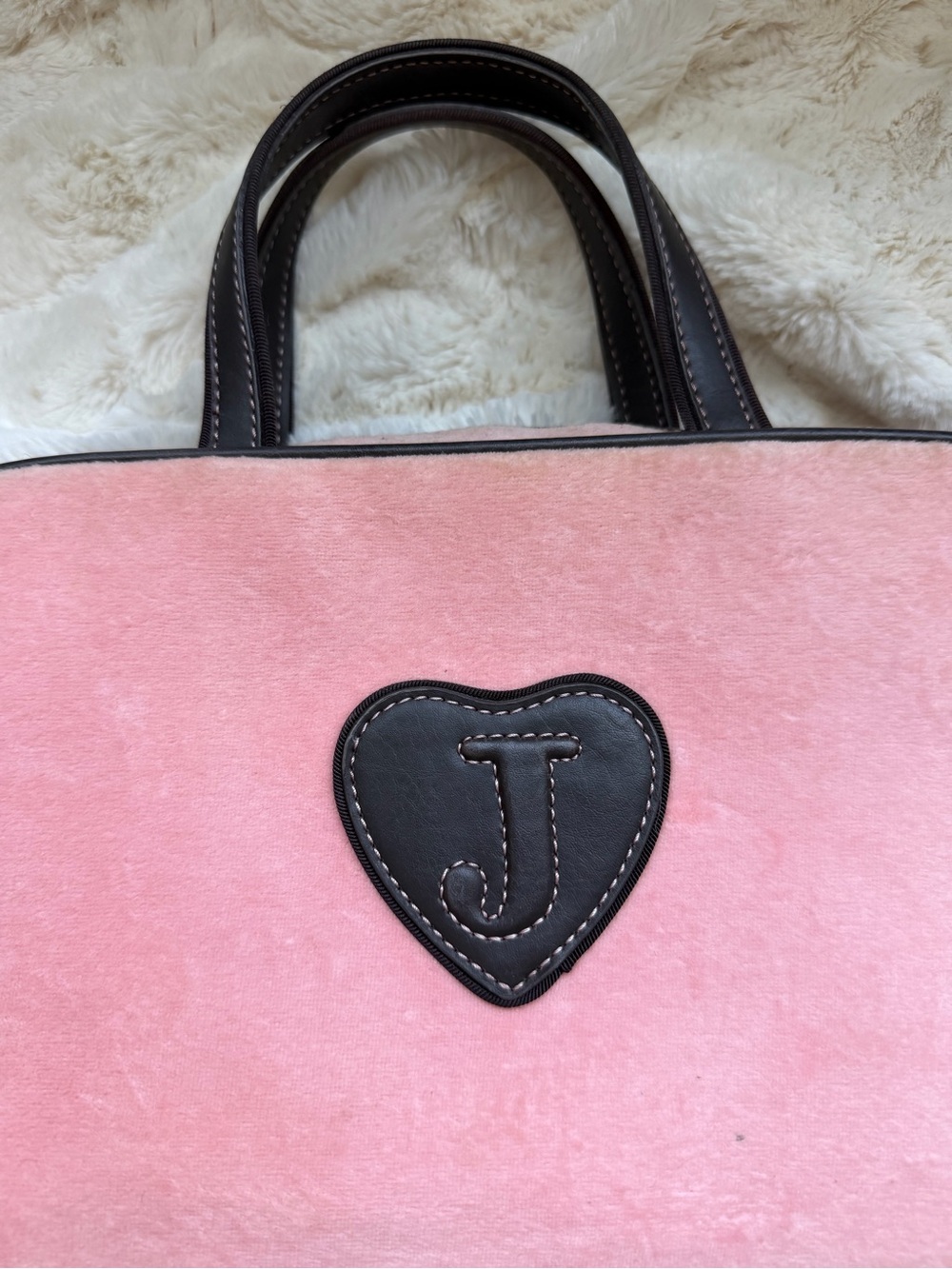 Juicy Couture Pink Terry Logo Makeup Case - Picture 12 of 16